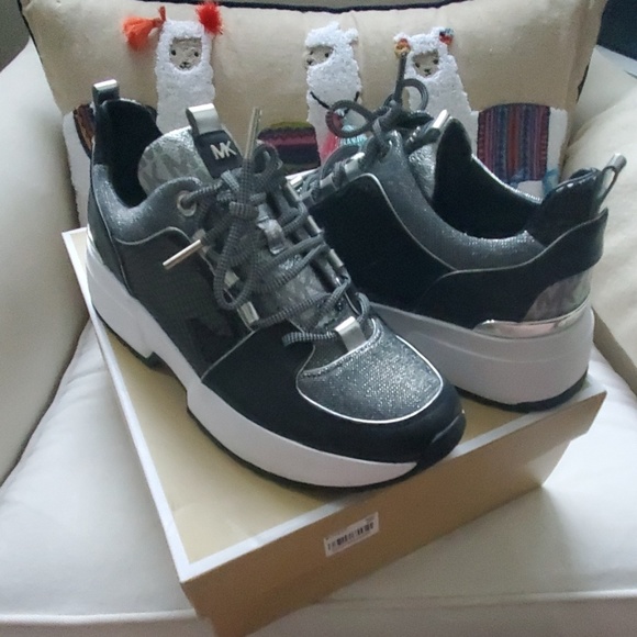 Michael Kors Cosmo Trainer sneackers in size 8M - Picture 1 of 8